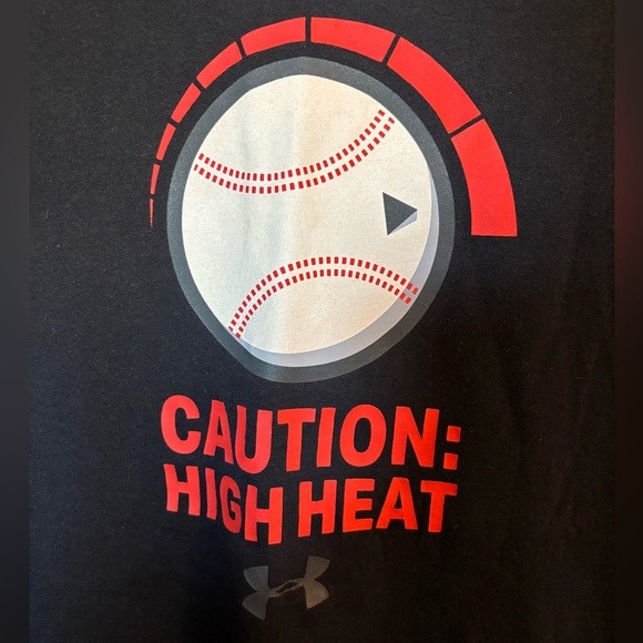 Under Armour Kids Black T-Shirt with Red Baseball ⚾️ Graphic - Picture 2 of 4